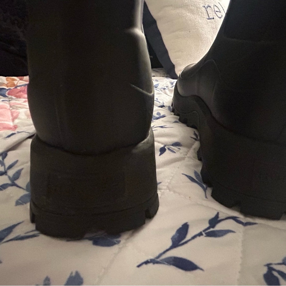 Hunter Rain/snow boots - Picture 2 of 4
